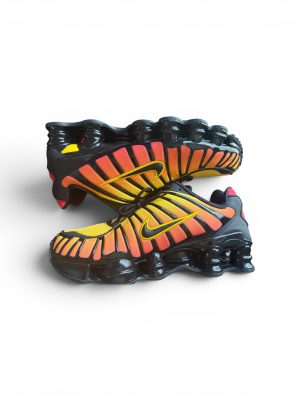 Size 11 Mens Nike Shox TL